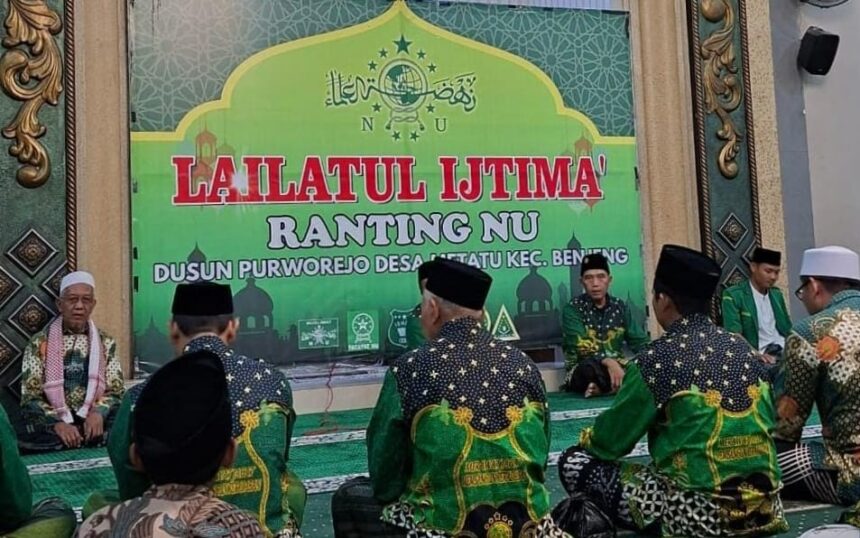 Pengurus Ranting Nahdlatul Ulama (PRNU) Purworejo Benjeng Gresik, menggelar kegiatan Lailatul Ijtima’ serta refleksi memaknai 80 tahun meraih kemerdekaan Indonesia pada Jumat (22/8/2025) malam. Foto: dok PRNU Purworejo Benjeng/NUGres