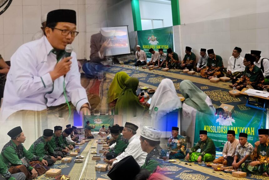 PCNU Gresik melaksanakan Turba (Turun ke bawah) dan konsolidasi jamiyah di Kebomas, Jumat (22/8/2025) malam. Foto: Luthfi/NUGres