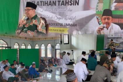 Lembaga Takmir Masjid Nahdhatul Ulama (LTMNU) Gresik menggelar Pelatihan Tahsin Surat Al Fatihah Bersanad untuk Imam Masjid, Musholla dan Guru Al-Qur'an, Ahad (7/9/2025). Foto: dok LTMNU Gresik/NUGres