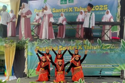 Menyambut momen Hari Santri Nasional 2025, Festival Santri ke-X diselenggarakan kembali oleh LP Ma’arif MWCNU Dukun, Selasa (14/10/2025). Foto: dok LP Ma'arif MWCNU Dukun/NUGres