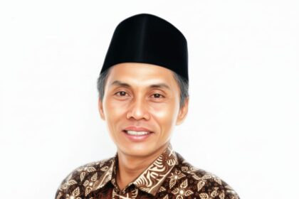 Ketua Pimpinan Cabang Ikatan Sarjana Nahdlatul Ulama (ISNU) Gresik, H. Ubaidillah, S.Ag., M.Pd., sebut Xpose Uncensored Trans7 gagap memahami budaya pesantren. Foto: dok ISNU Gresik/NUGres