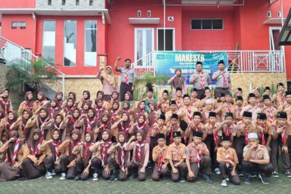 Pimpinan Komisariat (PK) IPNU IPPNU MTs Hidayatul Ummah Balongpanggang Gresik mengadakan kegiatan Masa Kesetiaan Anggota (Makesta) pada Kamis - Jumat, 30 - 31 Oktober 2025. Foto: dok MTs Hidayatul Ummah Balongpanggang/NUGres