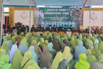 Tak kurang 3.000 anggota Muslimat NU dari PAC Benjeng bersama elemen Nahdlatul Ulama setempat menghadiri Peringatan Maulid Nabi Muhammad SAW sekaligus pertemuan rutin PAC Muslimat NU Benjeng. Foto: dok PAC Muslimat NU Benjeng/NUGres