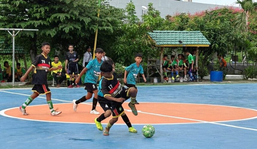 Futsal Competition of MTs NU Sindujoyo 2026 (Fucosin), Selasa (6/1/2026), jadi ajang persahabatan antar pelajar jenjang SD/MI di wilayah Kecamatan Gresik, Kabupaten Gresik. Foto: dok MTs NU Sindujoyo/NUGres