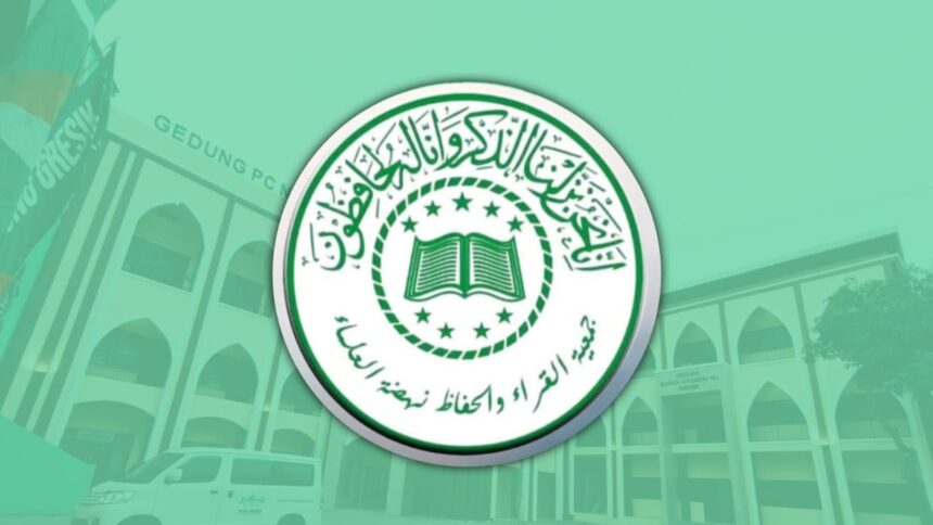 Lambang Jam’iyyatul Qurra wal Huffazh Nahdlatul Ulama (JQHNU) dan Gedung NU Gresik. Foto: NUGres