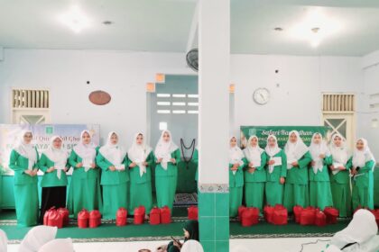 Puncak Safari Ramadan 1447 Hijriah uang dilaksanakan oleh PAC Fatayat NU Sidayu sebagai Syiar Dakwah Islam dirangkai dalam Peringatan Nuzulul Qur'an. Foto: dok PAC Fatayat NU Sidayu/NUGres