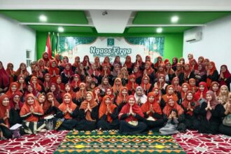 Dorong kader semakin berdaya, PAC Fatayat NU Bungah Gresik menggelar Ngaos Firga, meluncurkan Majelis Ta’lim Fatimah Zahra, hingga Buka Puasa Bersama, Kamis (12/3/2026). Foto: dok PAC Fatayat NU Bungah/NUGres