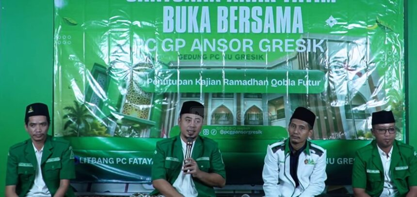 Ketua Pimpinan Cabang (PC) Gerakan Pemuda (GP) Ansor Gresik, M. Ludfi Khambali Abdillah saat menyampaikan beberapa arahan kepada pengurus maupun kader Ansor se-Gresik. Foto: YouTube NUGres Channel
