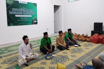 Pimpinan Ranting (PR) GP Ansor Lowayu, Kecamatan Dukun, Kabupaten Gresik mengadakan bakti sosial berupa pembagian takjil gratis dan santunan kepada 66 anak yatim piatu. Foto: dok PR GP Ansor Lowayu/NUGres