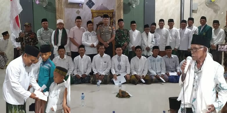 Majelis Wakil Cabang Nahdlatul Ulama (MWCNU) Cerme kembali menggelar kegiatan Safari Ramadhan 1447 Hijriah, Senin (2/3/2026). Foto: dok LTN MWCNU Cerme/NUGres