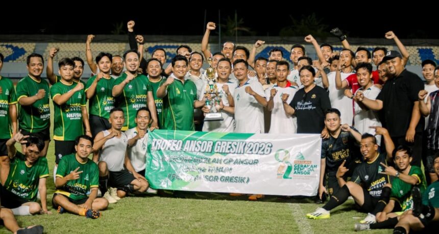 Kick Off peringatan Hari Lahir ke-92 diselenggarakan Pimpinan Cabang (PC) GP Ansor Gresik bersama seluruh PAC se-Gresik dengan gelaran turnamen trofeo di Stadion Gelora Joko Samudro Kabupaten Gresik. Foto: dok PC GP Ansor Gresik/NUGres