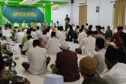 Laporan kinerja, transparansi keuangan, hingga tantangan yang dihadapi, dibeber secara gamblang oleh pengurus MWCNU Bungah di momen Lailatul Ijtima' yang berlangsung pada Rabu (8/4/2026). Foto: dok LTN MWCNU Bungah/NUGres