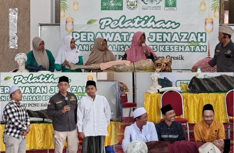 Lembaga Takmir Masjid Nahdlatul Ulama (LTMNU) Gresik berkerja sama dengan Takmir Masjid As Shobirin Sukorejo Kebomas gelar pelatihan perawatan jenazah, Ahad (19/4/2026). Foto: dok LTMNU Gresik/NUGres