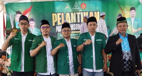 Dukung kesinambungan organisasi, mantan Ketua PAC GP Ansor Kebomas turut memberikan apresiasi dan motivasi dengan hadir di pelantika pengurus PAC GP Ansor Kebomas masa khidmat 2025–2028, Ahad (12/6/2026). Foto: Luthfi/NUGres