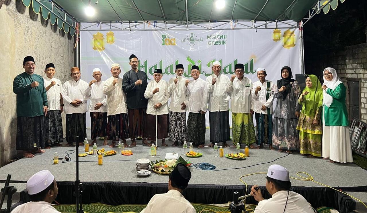 MWCNU Gresik menggelar Halalbihalal 1447 Hijriah sekaligus tasyakuran pembangunan gedung Ranting NU Sukorame, Kamis (16/4/2026) malam. Foto: dok MWCNU Gresik/NUGres