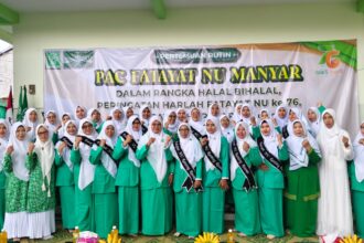 PAC Fatayat NU Manyar menggelar pertemuan rutin, Ahad (19/4/2026) dirangkai dalam momen Halal Bihalal, Peringatan Harlah ke-76 Fatayat NU serta peluncuran buletin edukasi berjuluk "ikhtiyar". Foto: dok PAC Fatayat NU Manyar/NUGres
