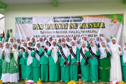 PAC Fatayat NU Manyar menggelar pertemuan rutin, Ahad (19/4/2026) dirangkai dalam momen Halal Bihalal, Peringatan Harlah ke-76 Fatayat NU serta peluncuran buletin edukasi berjuluk "ikhtiyar". Foto: dok PAC Fatayat NU Manyar/NUGres