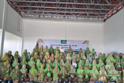 Semarak Harlah ke-80 Muslimah, Pimpinan Anak Cabang (PAC) Muslimat NU Sidayu melaksanakan Pelatihan Leadership guna memperkuat kepemimpinan di tingkat ranting dan anak cabang. Foto: dok PAC Muslimah Sidayu/NUGres