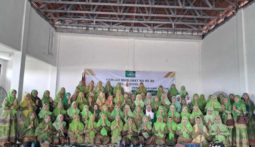 Semarak Harlah ke-80 Muslimah, Pimpinan Anak Cabang (PAC) Muslimat NU Sidayu melaksanakan Pelatihan Leadership guna memperkuat kepemimpinan di tingkat ranting dan anak cabang. Foto: dok PAC Muslimah Sidayu/NUGres