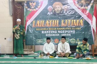 Pengurus Ranting Nahdlatul Ulama (PRNU) Ngepung Kedamean Gresik menggelar Lailatul Ijtima', penguatan sinergi kegiatan sosial bersama Badan Otonom NU. Foto: Zakaria/NUGres
