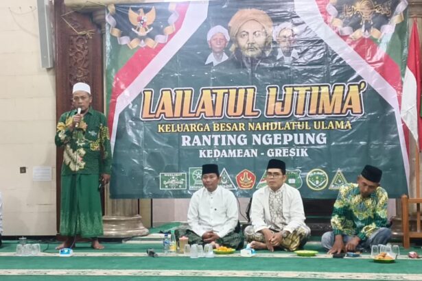 Pengurus Ranting Nahdlatul Ulama (PRNU) Ngepung Kedamean Gresik menggelar Lailatul Ijtima', penguatan sinergi kegiatan sosial bersama Badan Otonom NU. Foto: Zakaria/NUGres
