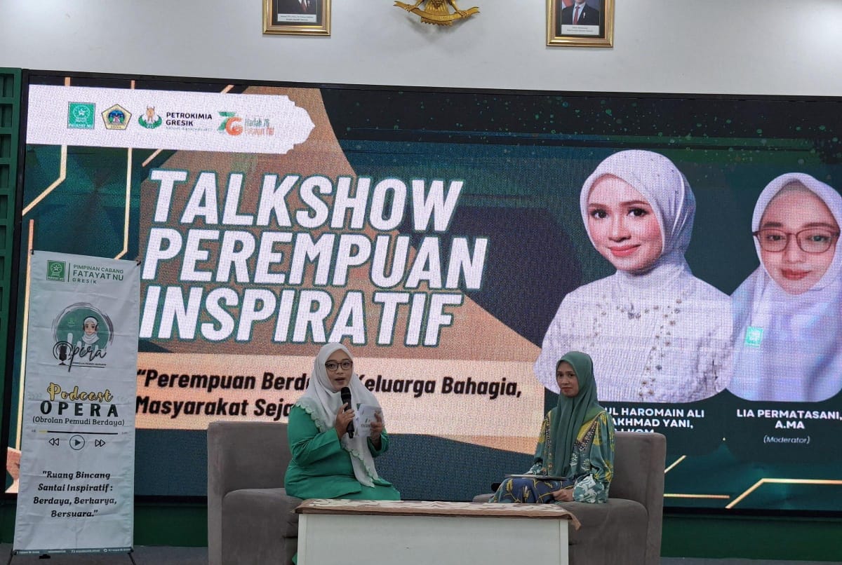 Talkshow Perempuan Inspiratif juga menjadi ruang untuk memberikan edukasi kader Fatayat NU Kabupaten Gresik. Foto: Medifo PC Fatayat NU Gresik/NUGres 